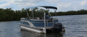 Bennington Non fishing Tritoon